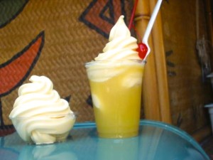 596px-Dole_Whip_frozen_dessert_and_float