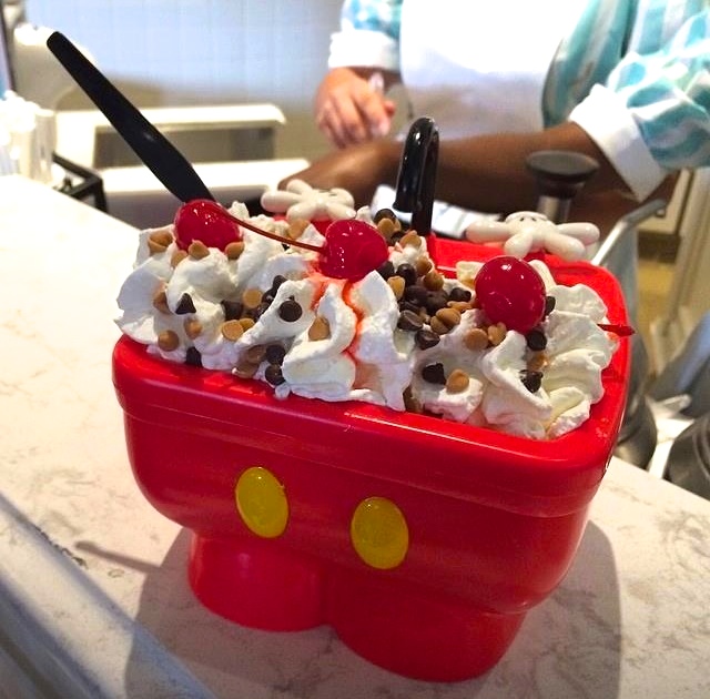 Disney Mickey Mouse KITCHEN SINK - Ice Cream Bowl / Bucket